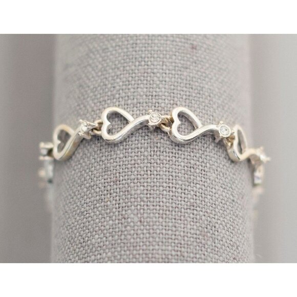 8 Inch, Heart Avon Elegant Bracelet, Vintage Bracelet by Avon - CV1 - Picture 3 of 4